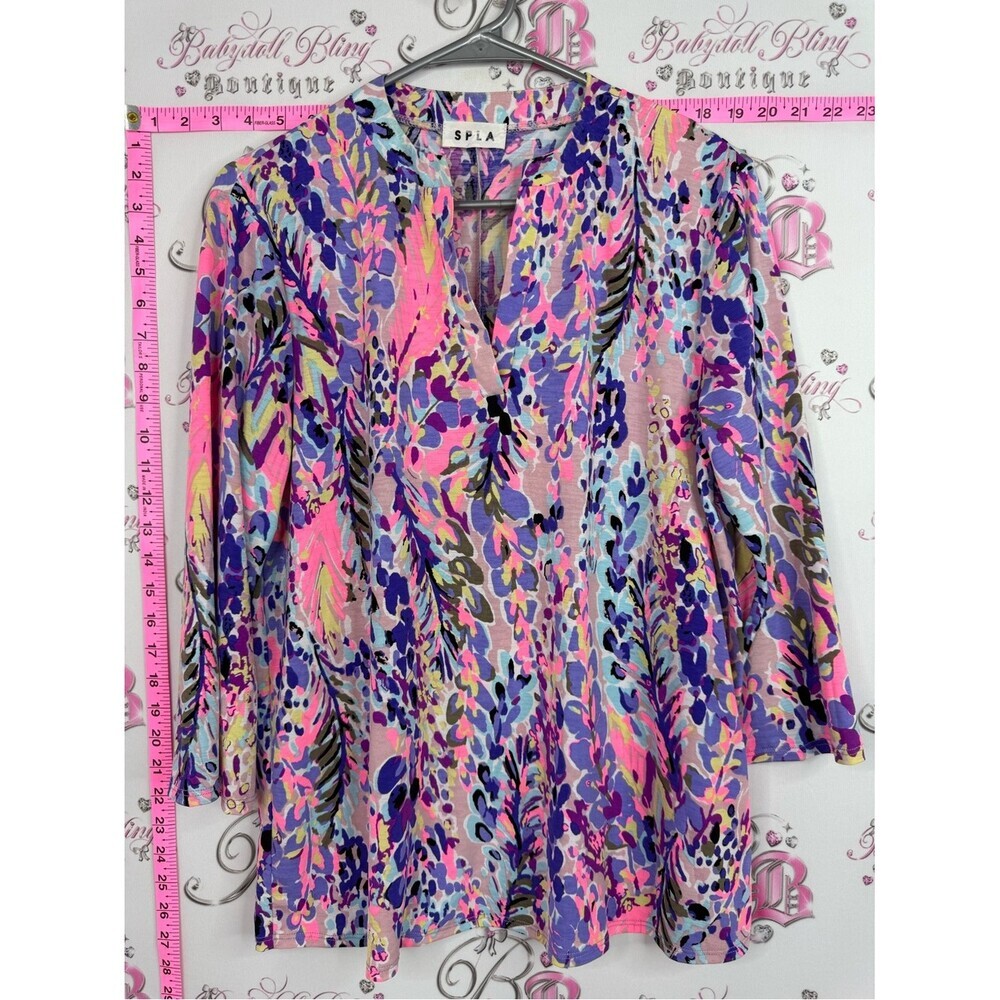 SPLA blouse neon Pink & Purple Floral V-Neck Blouse